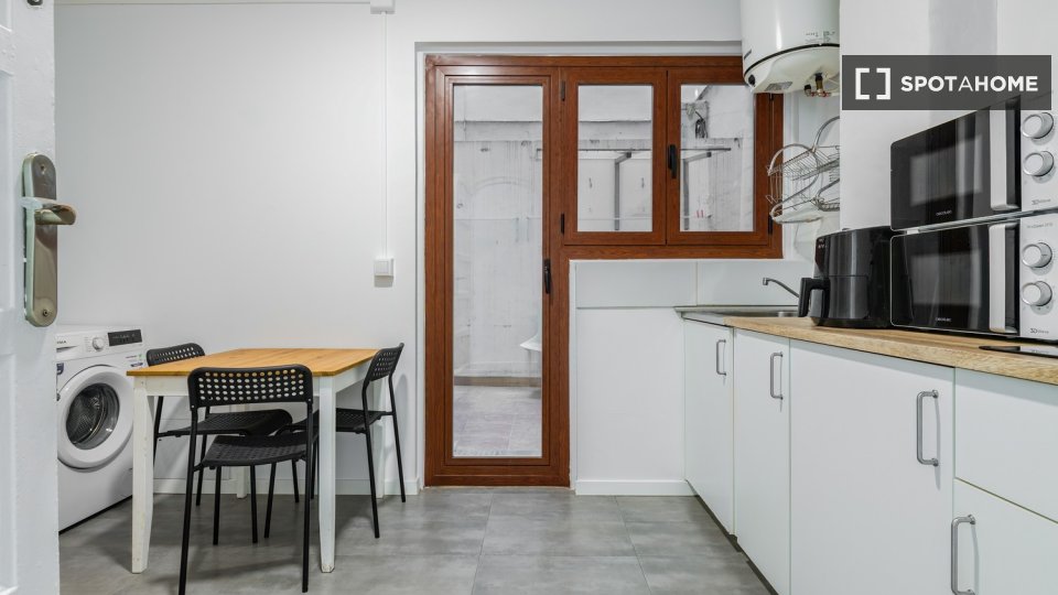 Habitación doble Valencia, 8 habitaciones — foto 38