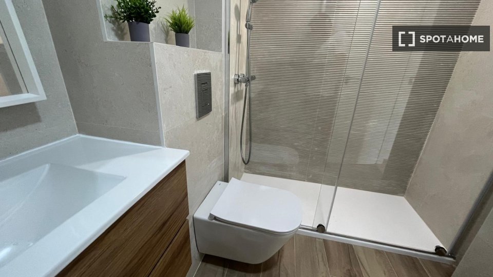 Apartment Madrid, 4 beds — photo 13