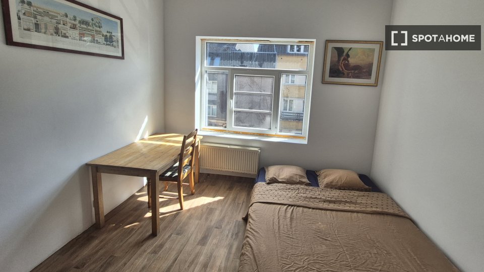 Double room Brussels, 6 beds — photo 25