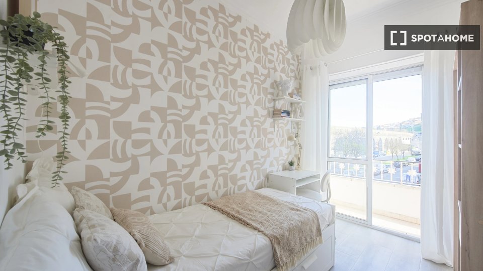 Double room Lisbon, 4 beds — photo 1