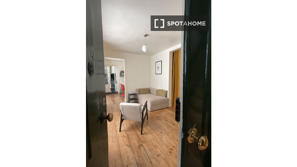 Apartment Lisbon, 2 beds, 50m² — photo 1