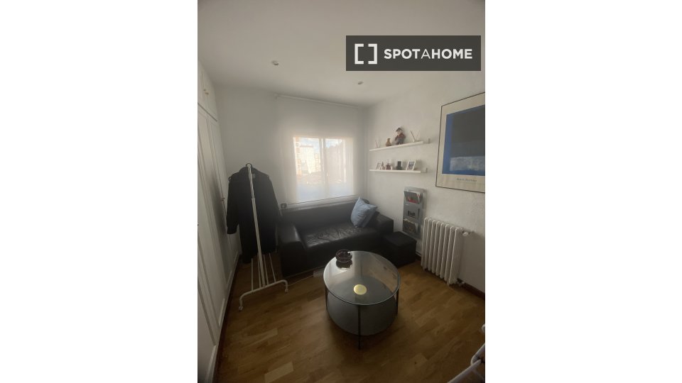 Double room Valladolid, 1 bed, 80m² — photo 6
