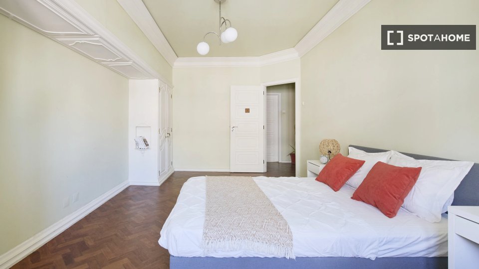 Double room Lisbon, 6 beds — photo 2