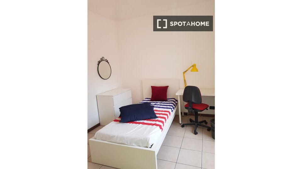 Double room Turin, 5 beds, 122m² — photo 11