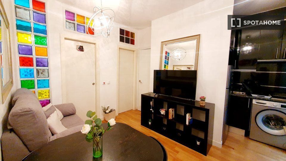 Apartment Madrid, 2 beds, 65m² — photo 14