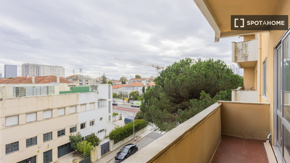 Apartment Porto, 3 beds, 140m² — photo 14