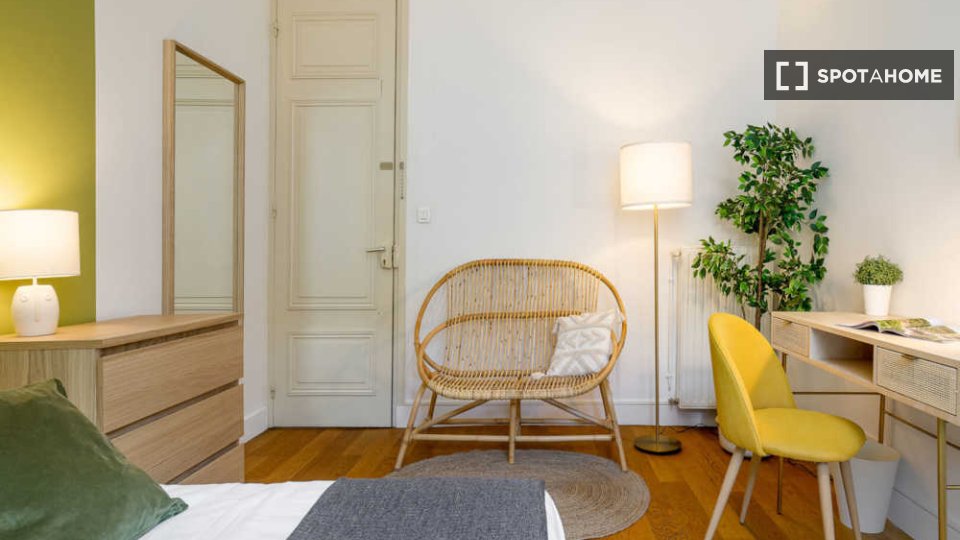 Double room Lyon, 4 beds, 120m² — photo 3