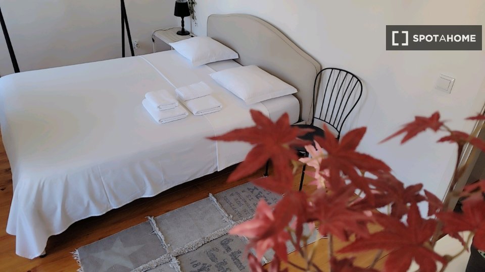 Apartment Lisbon, 2 beds, 80m² — photo 7