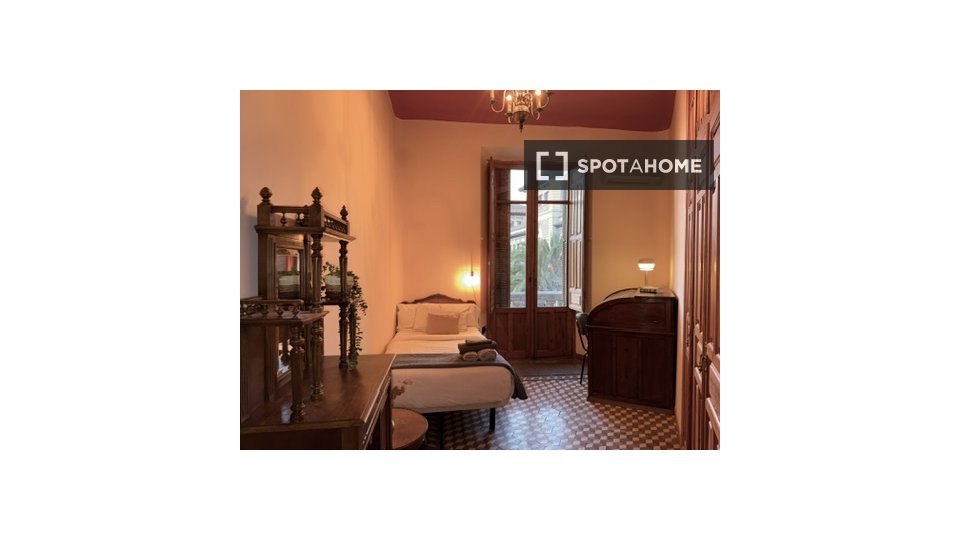 Double room Granada, 1 bed — photo 10