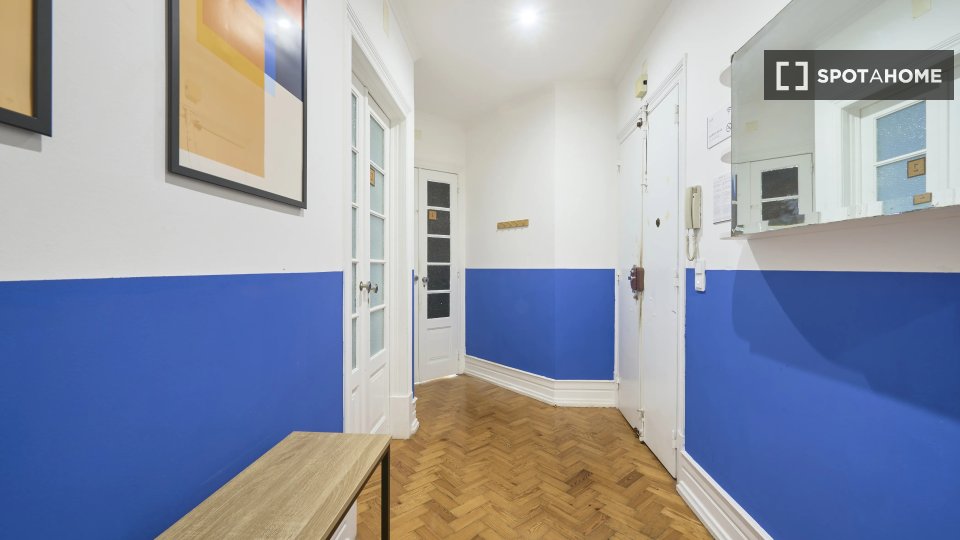 Double room Lisbon, 9 beds — photo 15