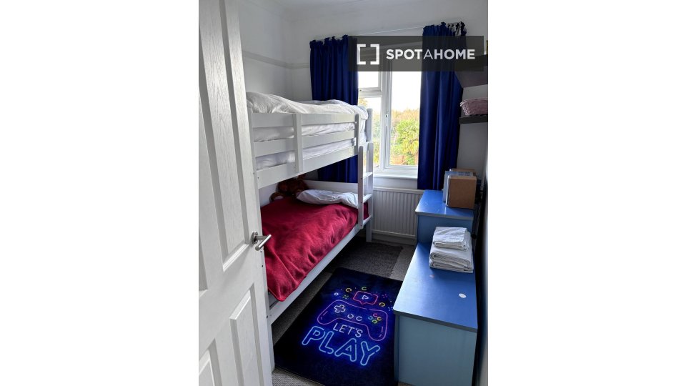 Apartment London, 4 beds — photo 4