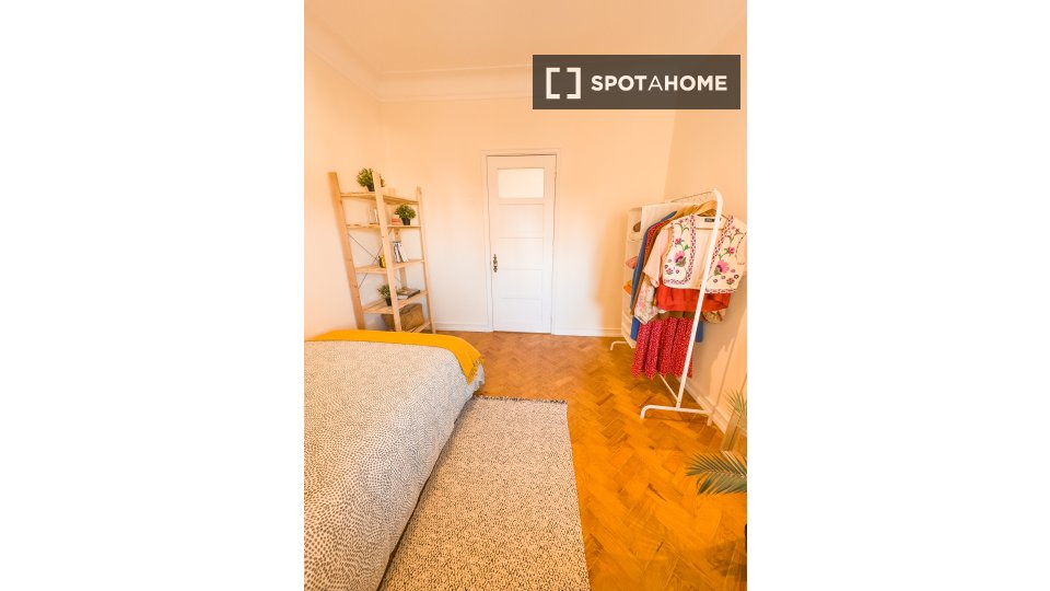 Double room Lisbon, 7 beds — photo 14