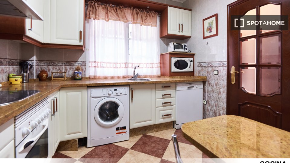 Double room Seville, 4 beds — photo 86