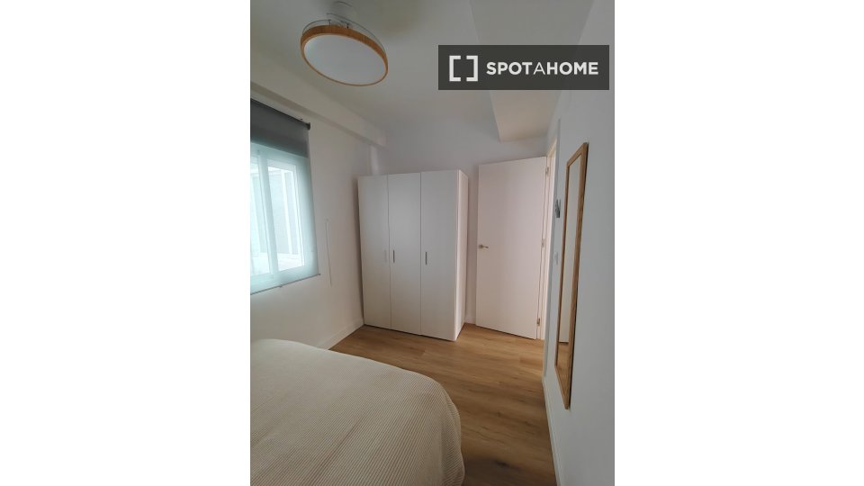 Apartment Seville, 3 beds — photo 9