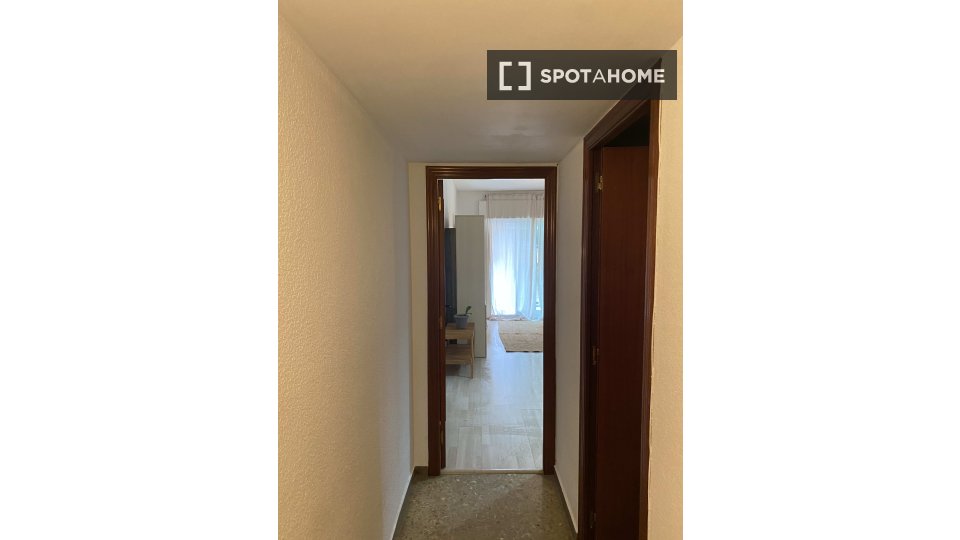 Apartment Barcelona, 3 beds, 90m² — photo 4