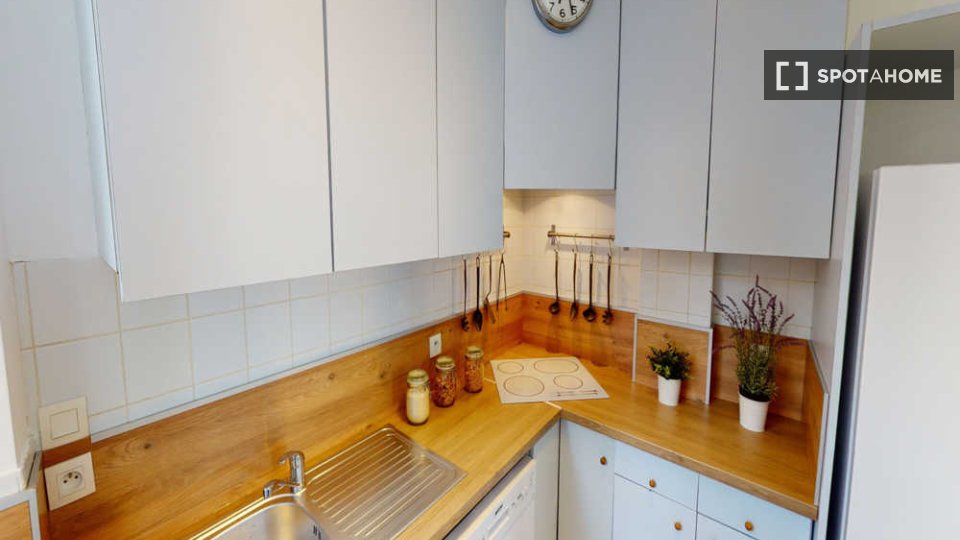 Double room Paris, 5 beds, 110m² — photo 3