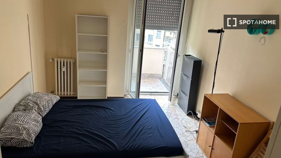 Double room Milan, 2 beds, 85m² — photo 4