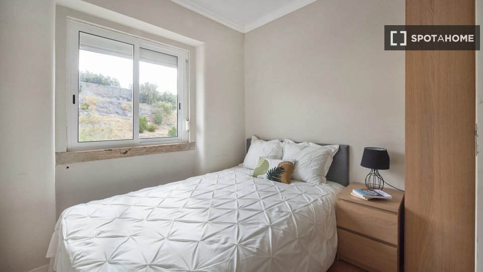 Double room Lisbon, 4 beds — photo 2