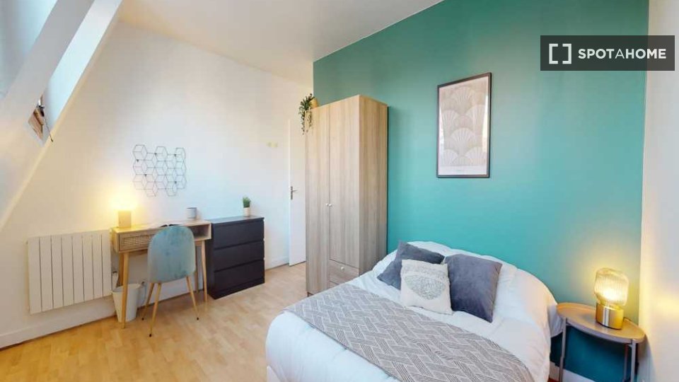 Double room Paris, 5 beds, 120m² — photo 1