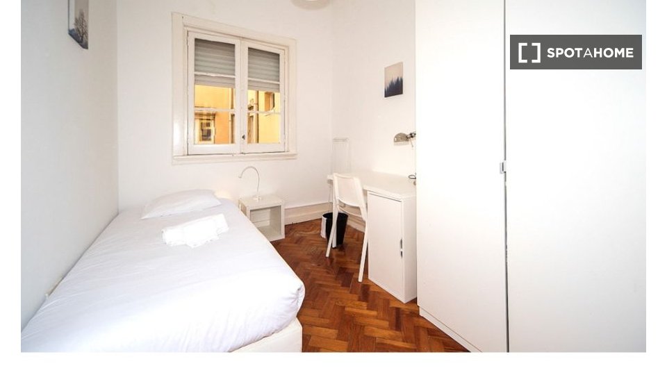 Double room Lisbon, 7 beds — photo 15