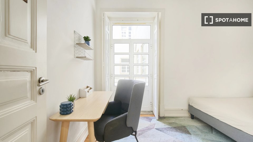 Double room Lisbon, 7 beds — photo 1