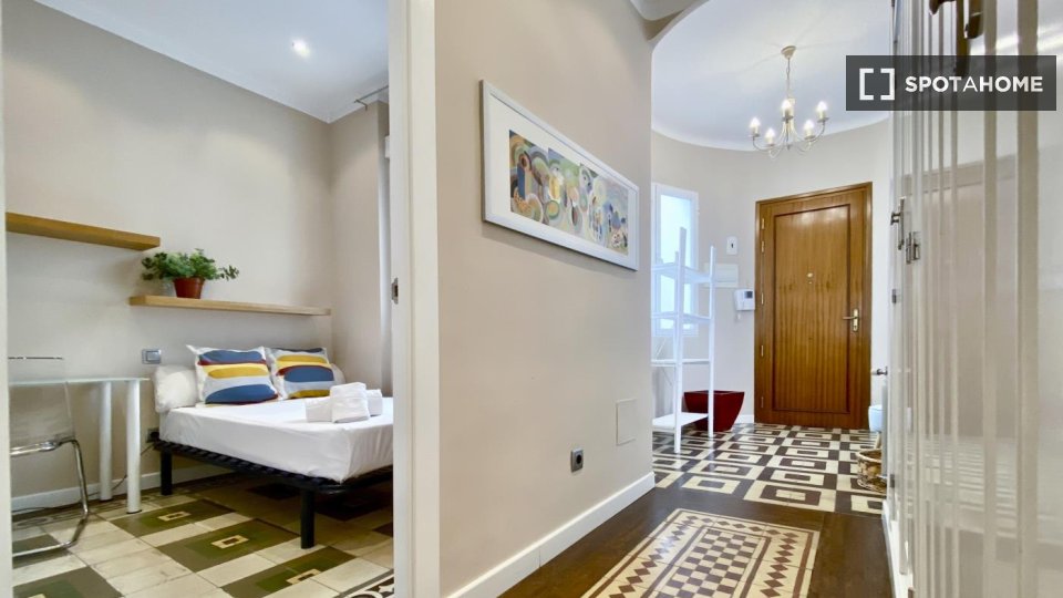 Apartment Madrid, 2 beds — photo 15