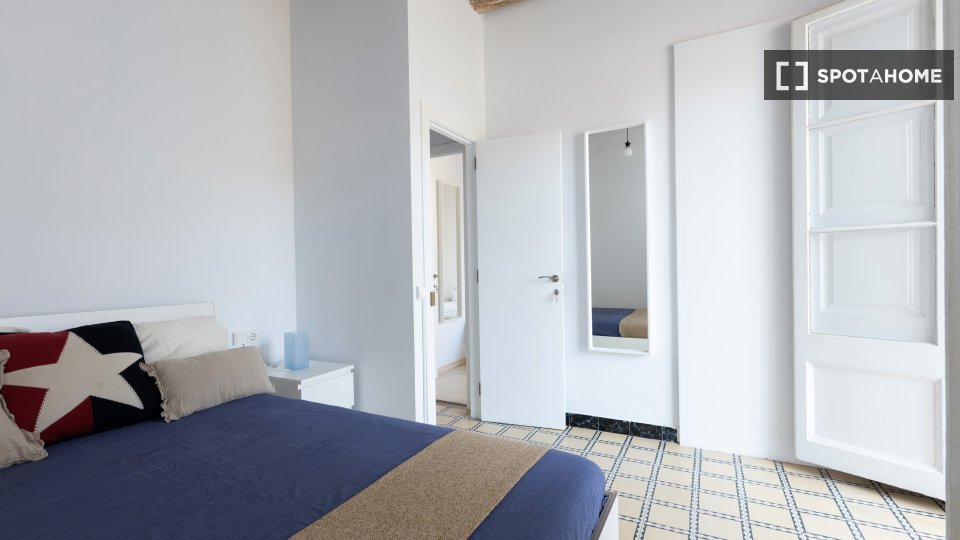 Double room Barcelona, 4 beds, 75m² — photo 1