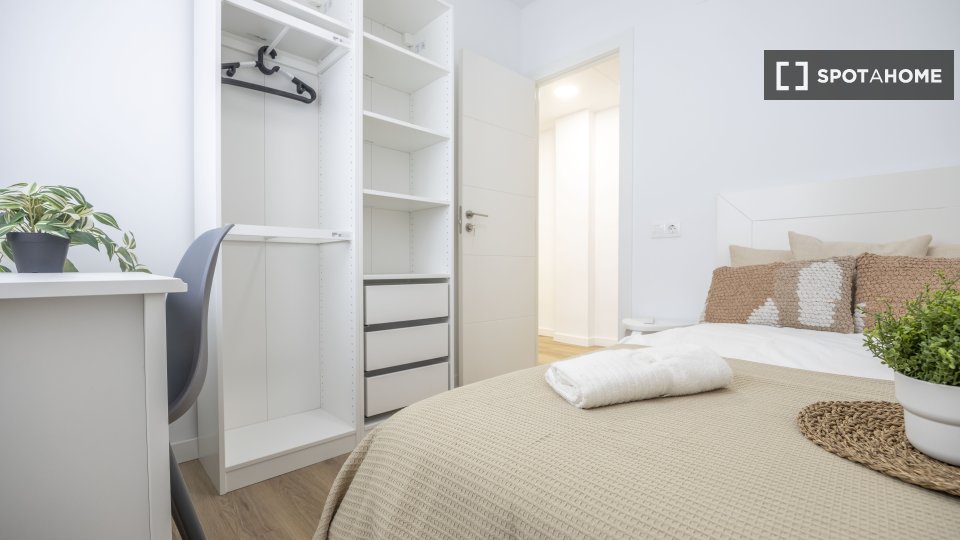 Chambre double Valence, 5 chambres, 100m² — photo 36