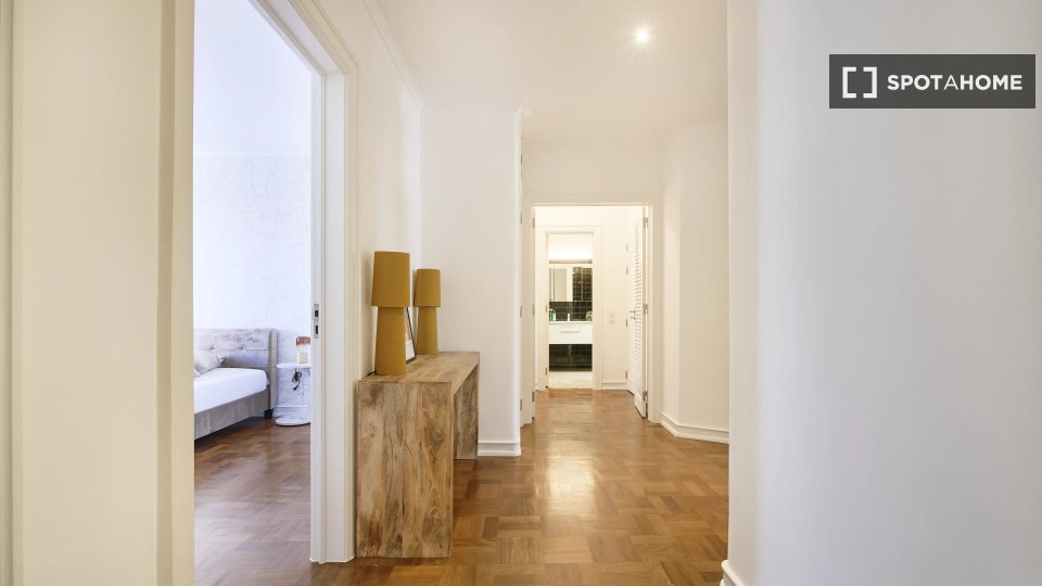 Double room Lisbon, 7 beds — photo 18
