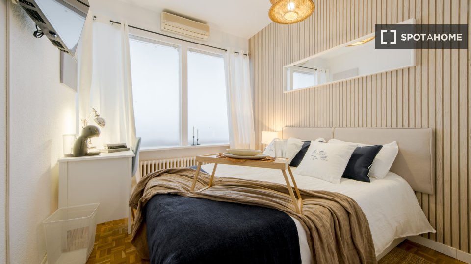 Double room Madrid, 9 beds — photo 5