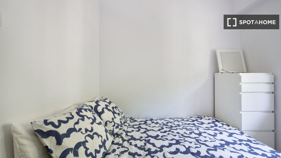 Double room Lisbon, 7 beds — photo 6