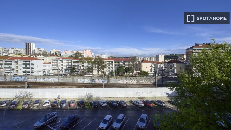 Double room Lisbon, 6 beds — photo 4