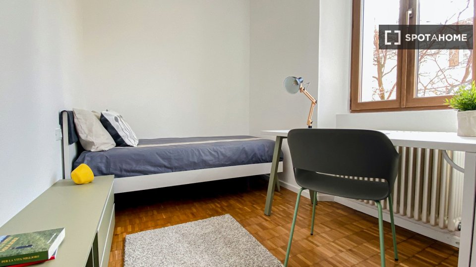 Double room Trento, 3 beds — photo 1