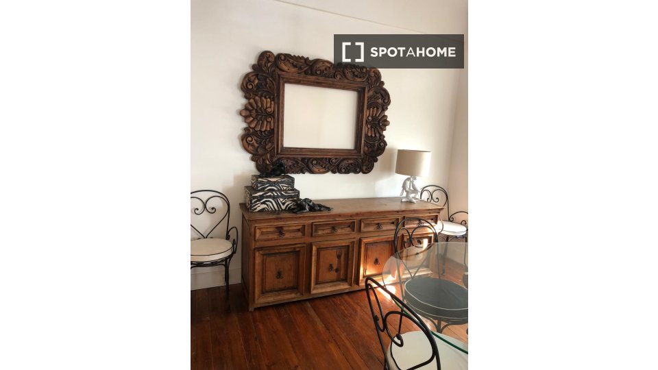 Apartment Lisbon, 1 bed — photo 11
