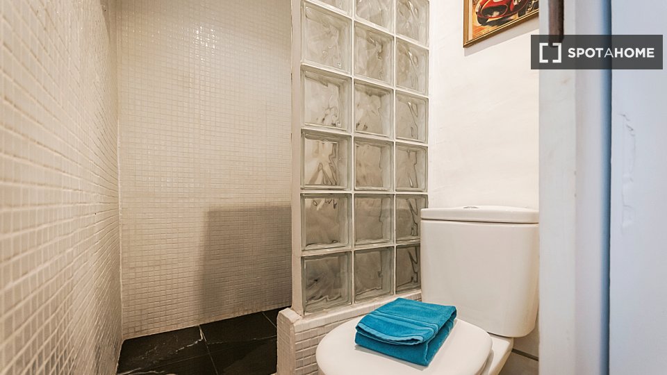 Apartment mono Lisbon, 45m² — photo 8