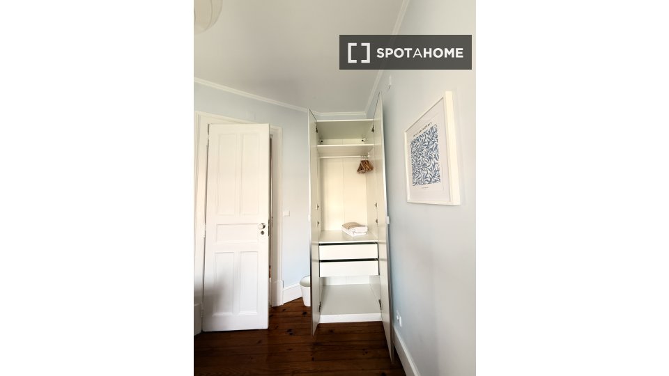 Double room Lisbon, 8 beds — photo 15