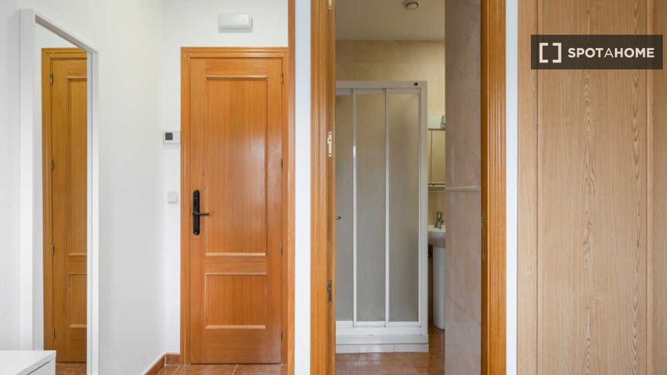 Chambre double Madrid, 34 chambres — photo 17