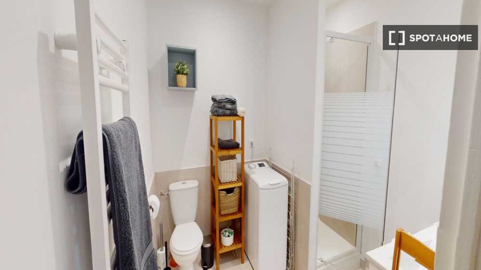 Double room Lyon, 4 beds, 90m² — photo 15