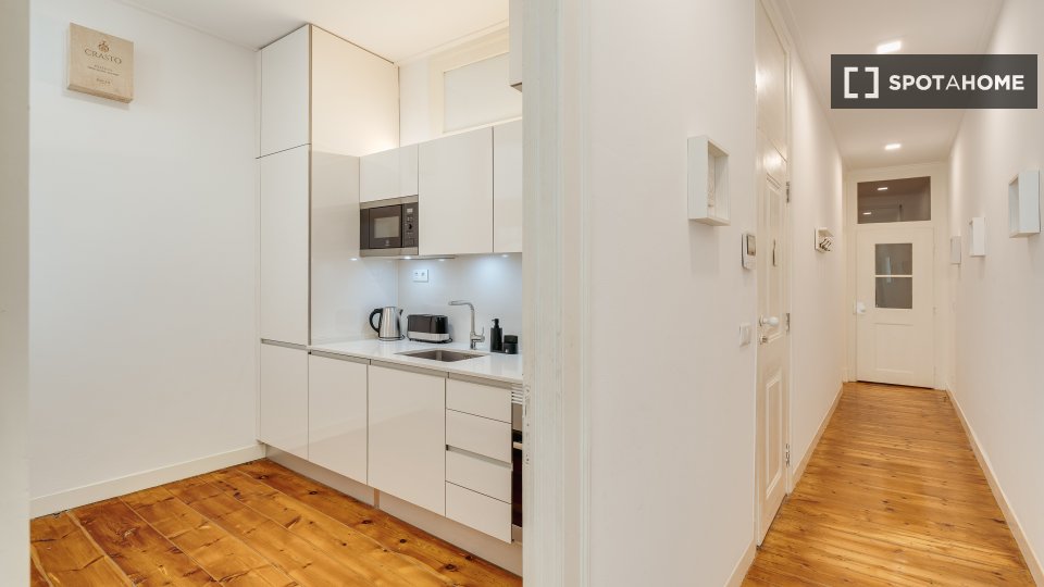 Apartment mono Lisbon, 65m² — photo 30