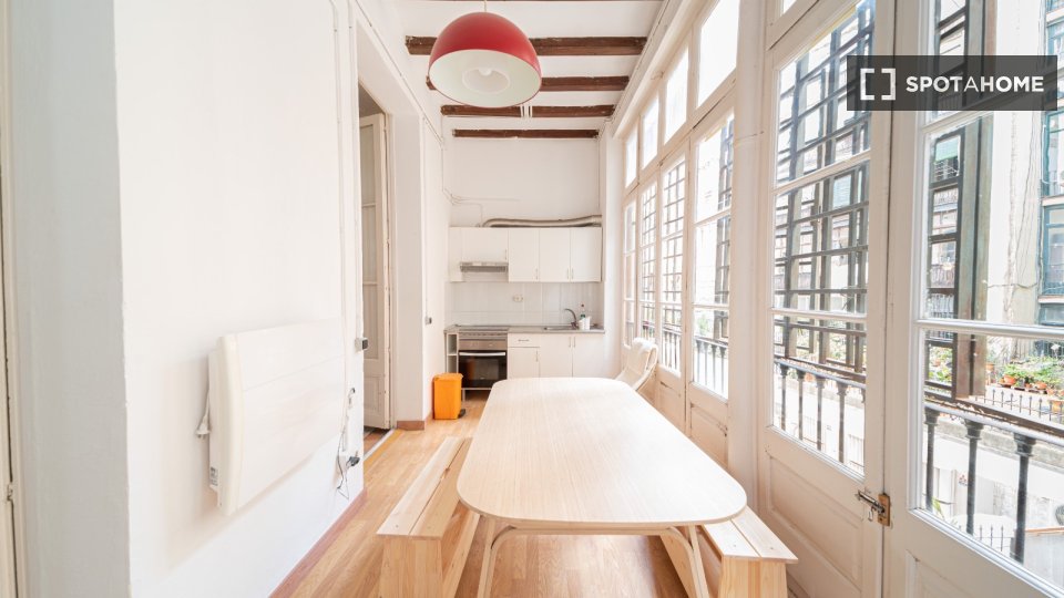 Camera doppia Barcellona, 9 camere, 250m² — foto 4