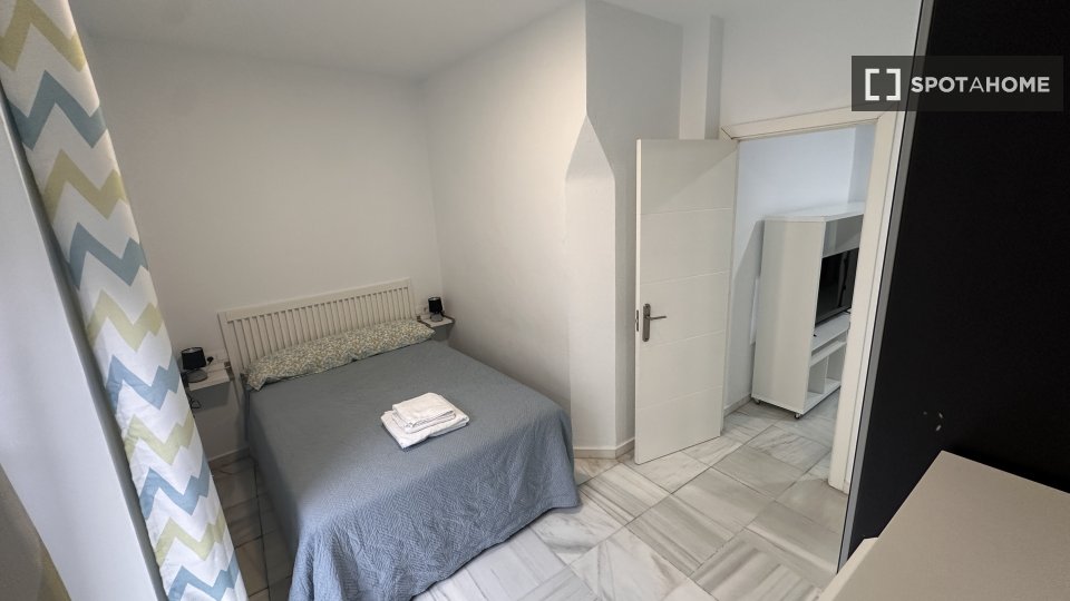 Apartment mono Seville — photo 25