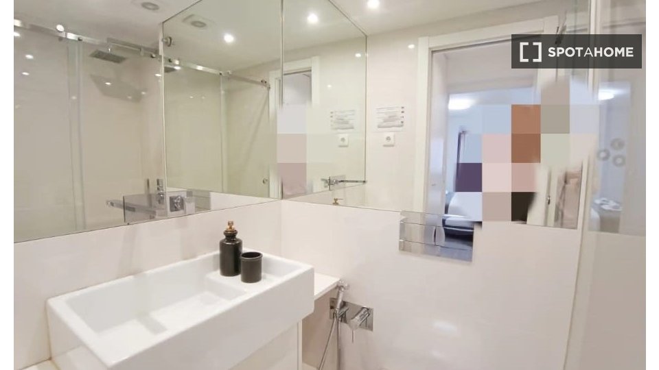 Apartment Lisbon, 2 beds, 70m² — photo 8
