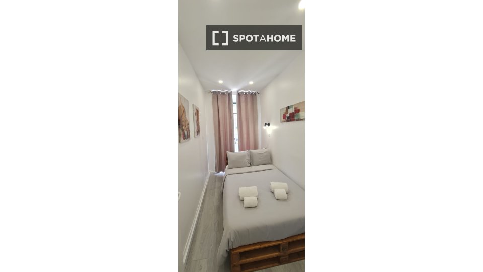 Apartment Lisbon, 2 beds, 50m² — photo 9