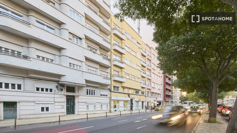 Double room Lisbon, 10 beds — photo 42