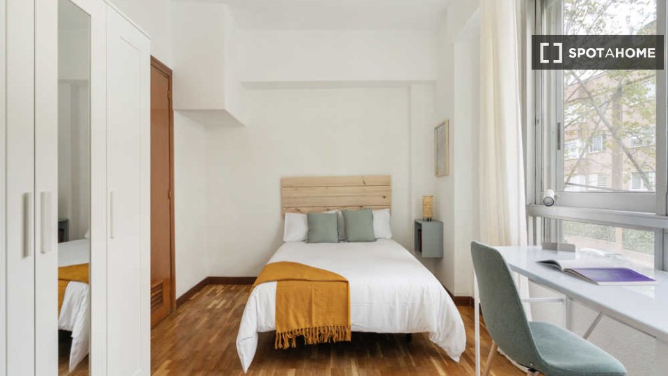 Camera doppia Madrid, 10 camere — foto 24