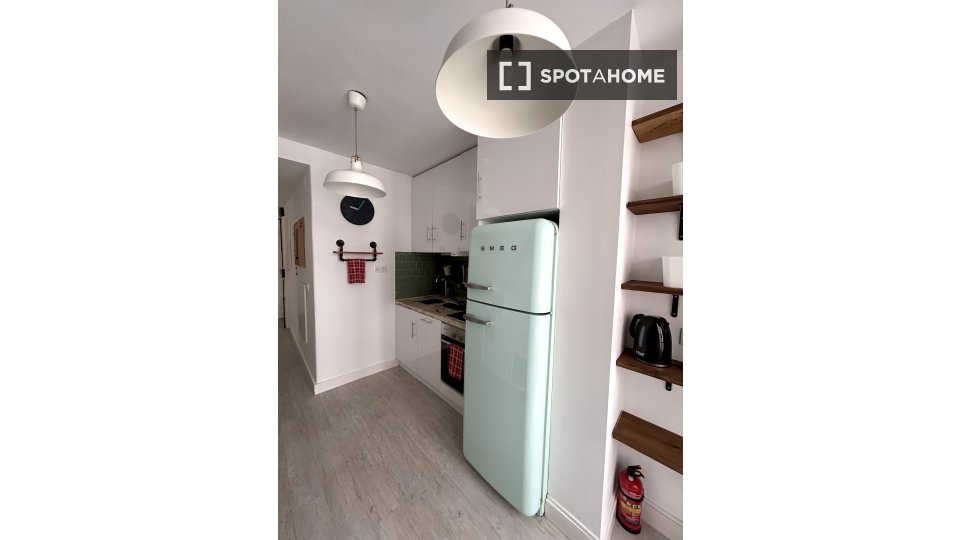 Apartment Lisbon, 3 beds, 100m² — photo 4