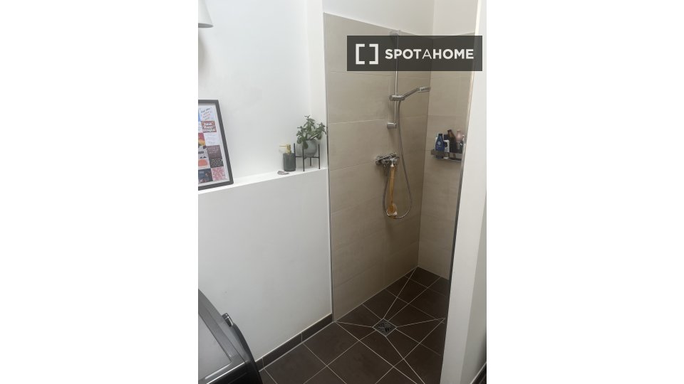 Apartment mono Berlin, 81m² — photo 1