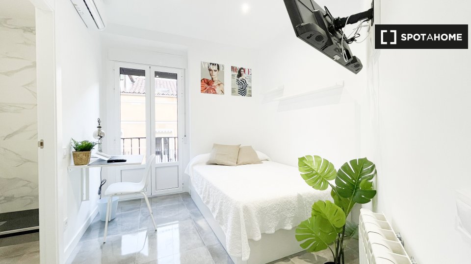 Apartment Madrid, 1 bed — photo 11