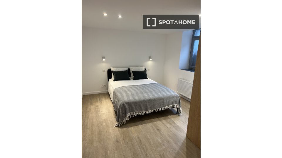 Double room Brussels, 9 beds, 13m² — photo 28