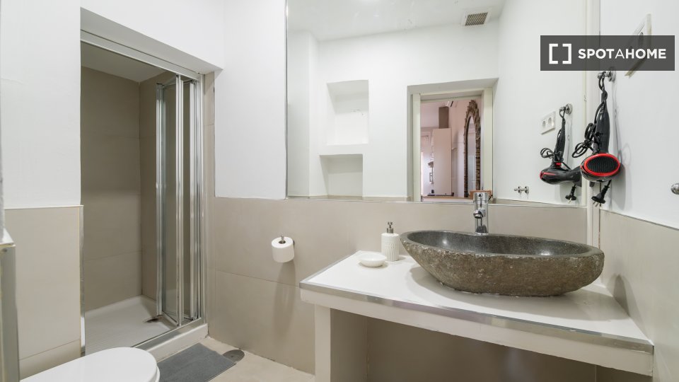 Studio in affitto a Embajadores, Madrid - à Madrid